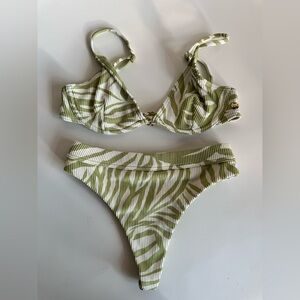 Billabong Bikini Set 🌿